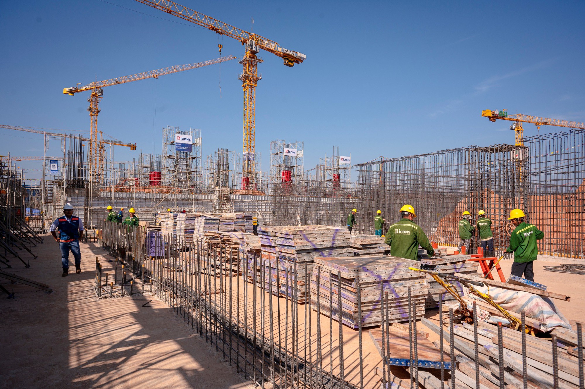 Dịch Vụ Bảo Vệ Công Trường Xây Dựng